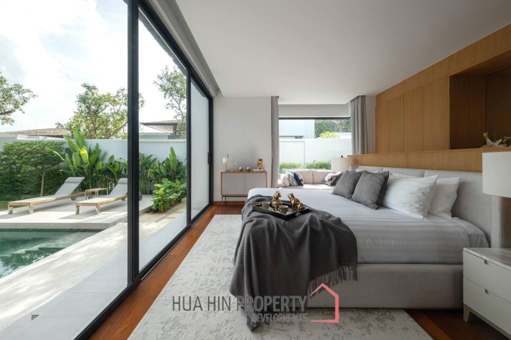 4 Bedroom-Luxury Villa with Pool in Botanica Hua Hin