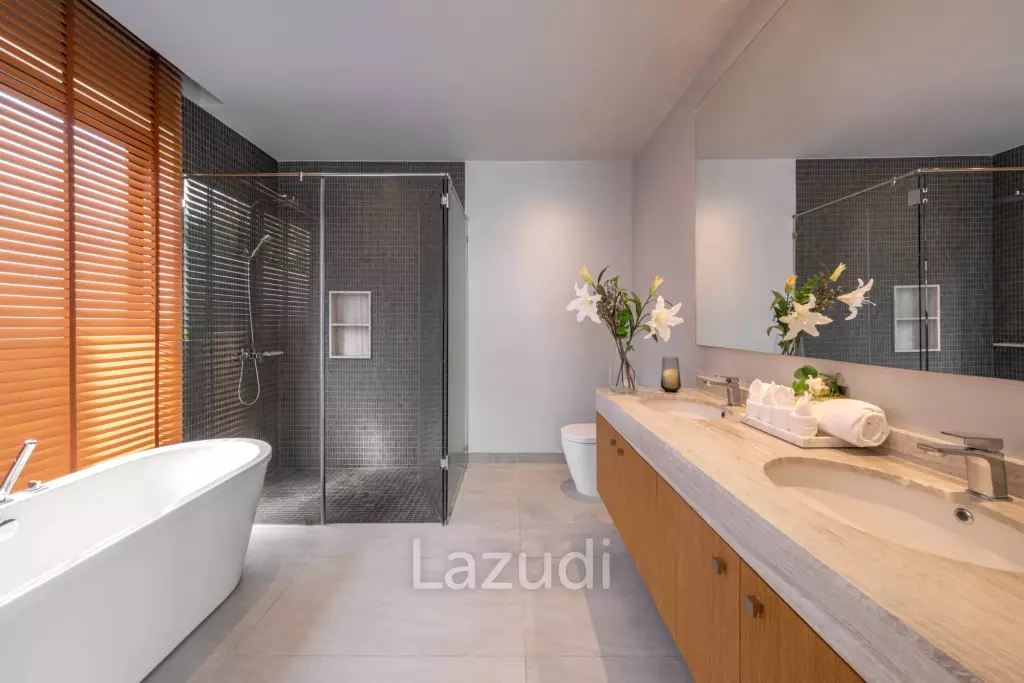 4 Bedroom-Luxury Villa with Pool in Botanica Hua Hin