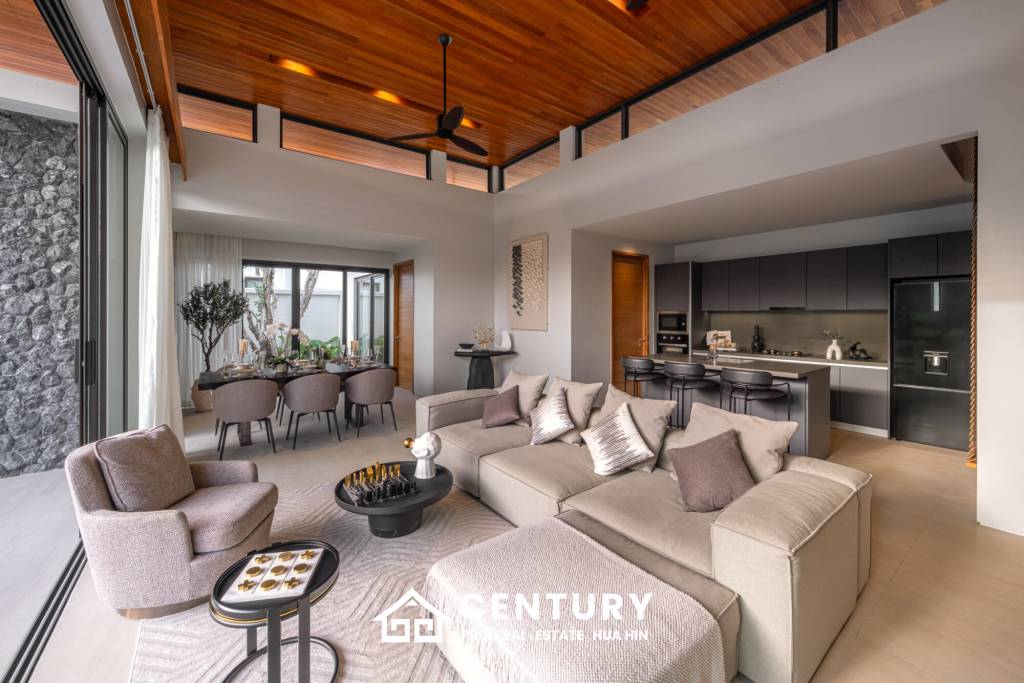 4 Bedroom-Luxury Villa with Pool in Botanica Hua Hin