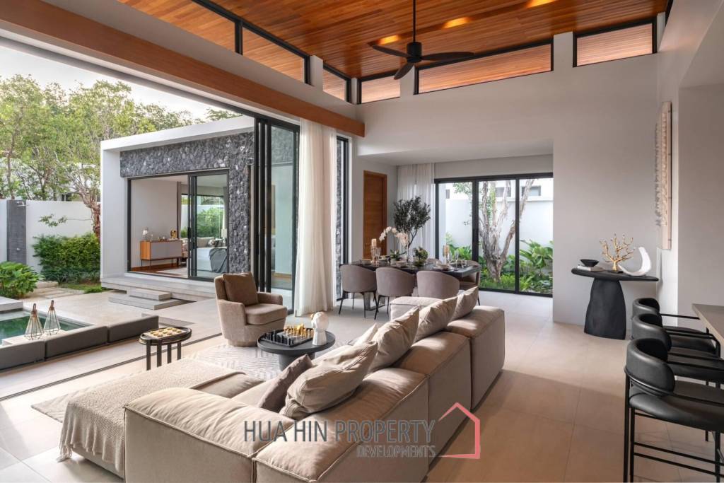 4 Bedroom-Luxury Villa with Pool in Botanica Hua Hin