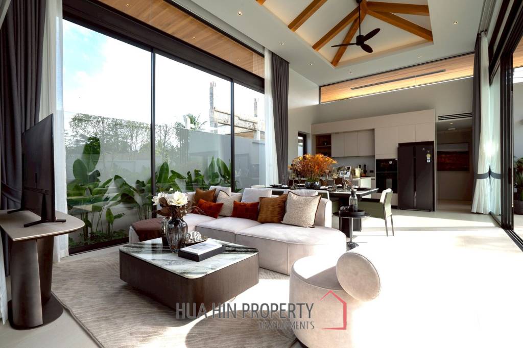3 Bedroom-Luxury Villa with Pool in Botanica Hua Hin