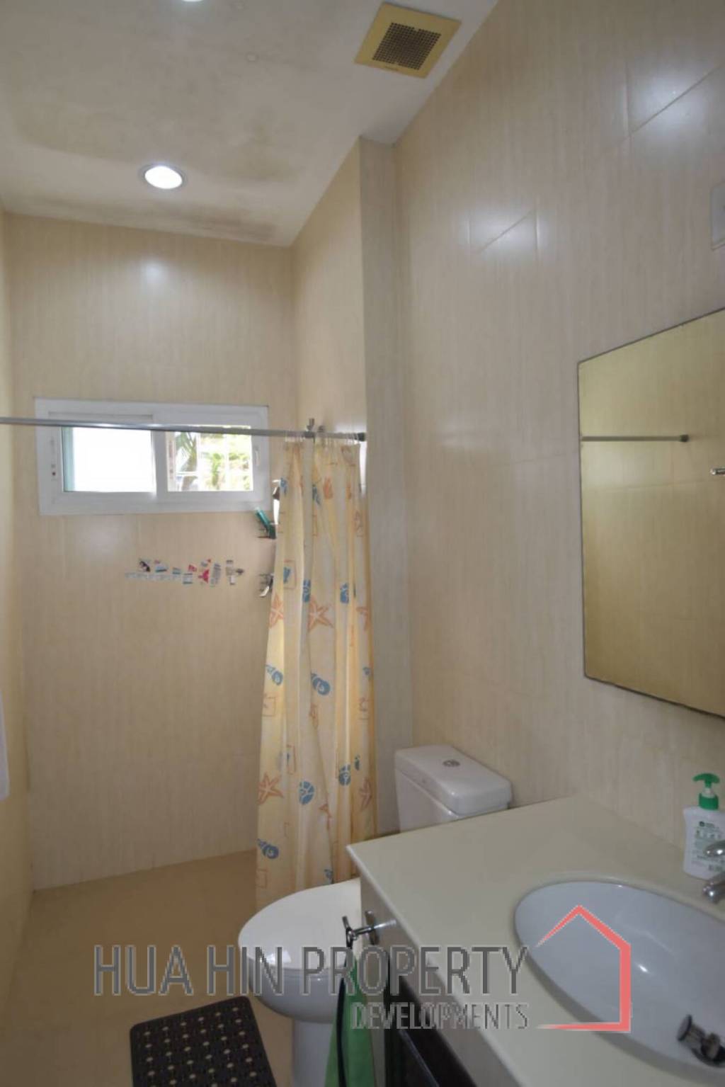 PLUMERIA VILLAGE HUA HIN  : 4 bed near town and beach