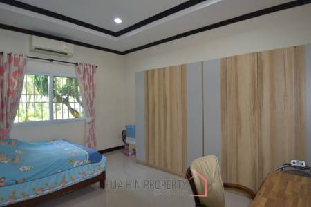 PLUMERIA VILLAGE HUA HIN  : 4 bed near town and beach