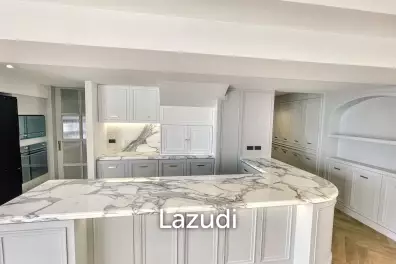 3 Bedroom 3 Bathroom  260  SQ.M  Icon II