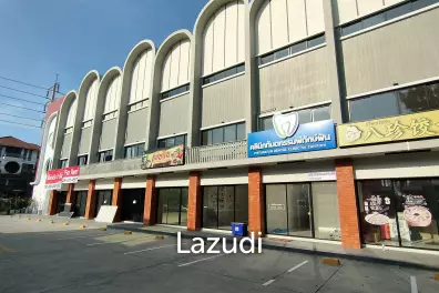 Shophouse for rent in town in town (4 units)