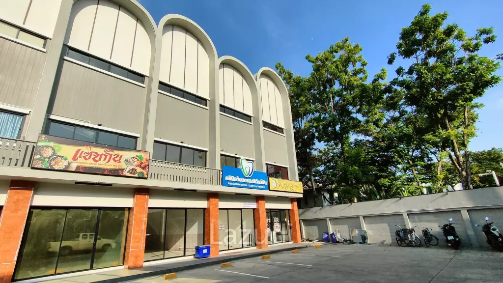 Shophouse for rent in town in town (4 units)
