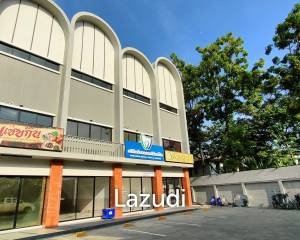 Shophouse for rent in town in town (4 units)