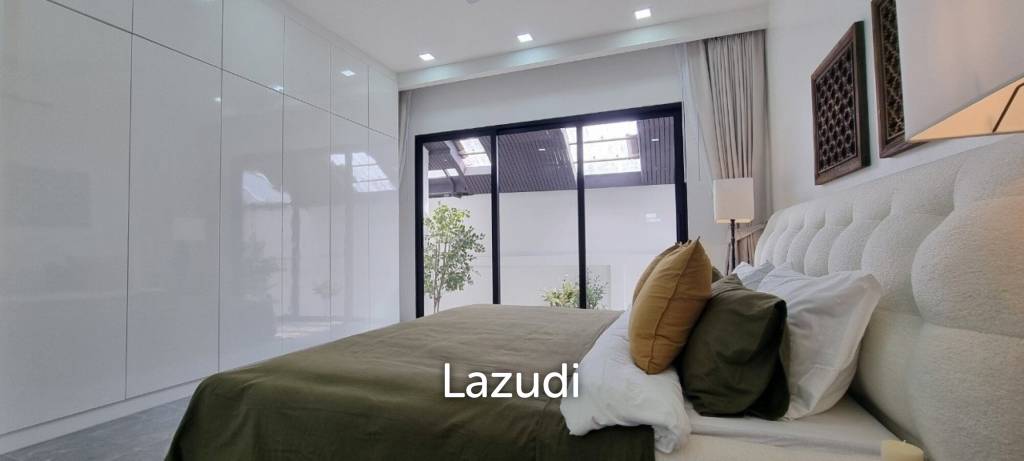 5 Bedrooms 6 Bathrooms 200 SQ.M. Srisuk Villa