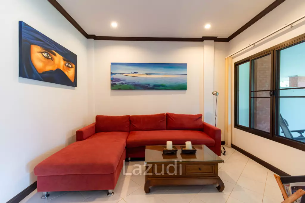 Beautiful 3 bed Villa in Resort close to downtown