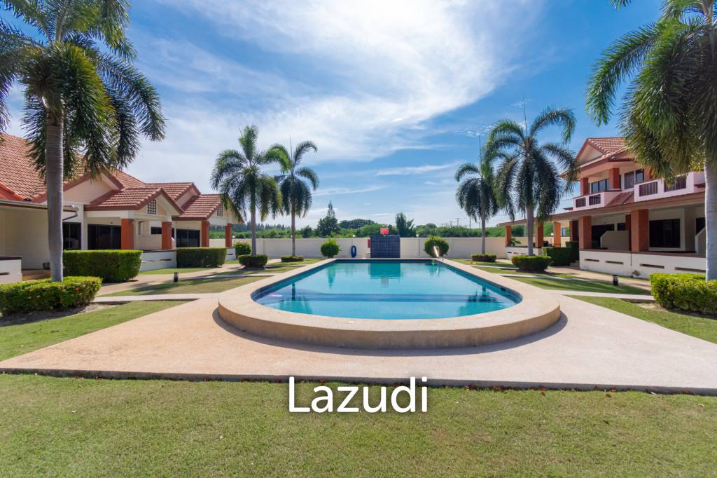 Beautiful 3 bed Villa in Resort close to downtown