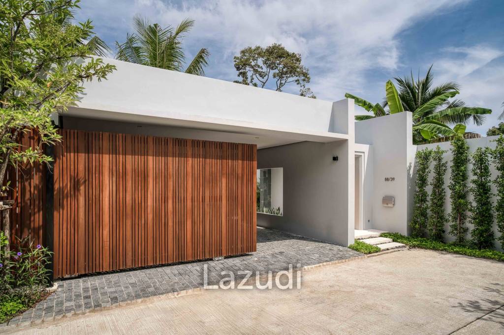 Ultra Luxury 5-BR Villa with Pool in Phuket's Anchan Tropicana