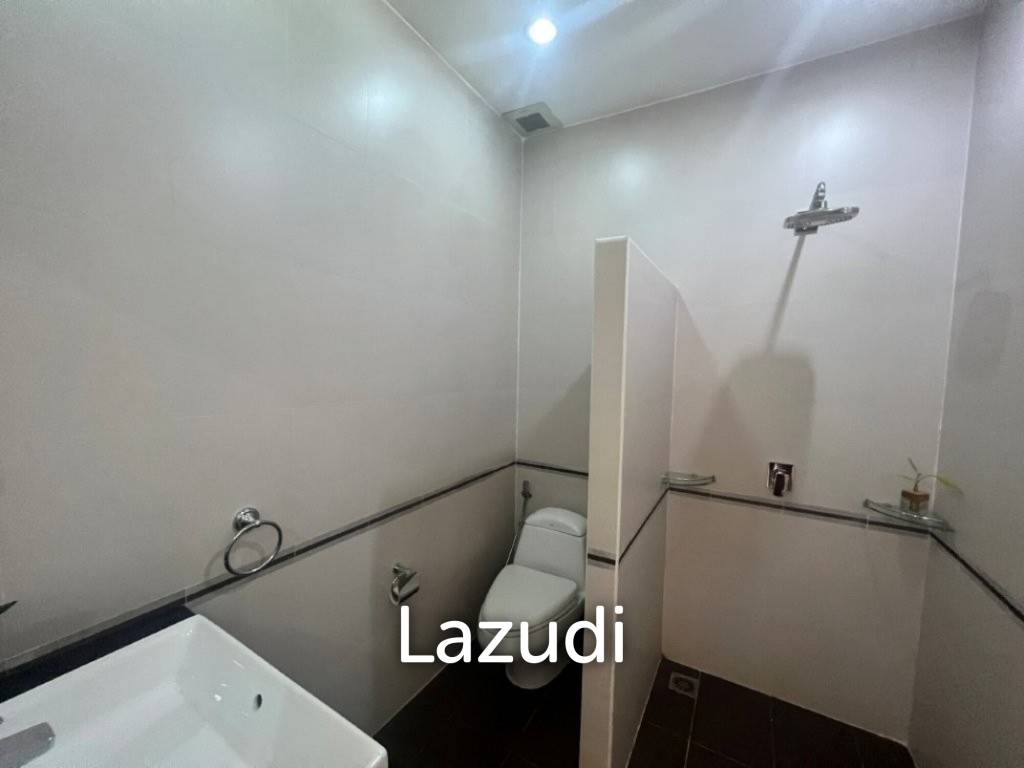 STUART PARK : Luxury 4 Bed Pool Villa on quiet corner plot