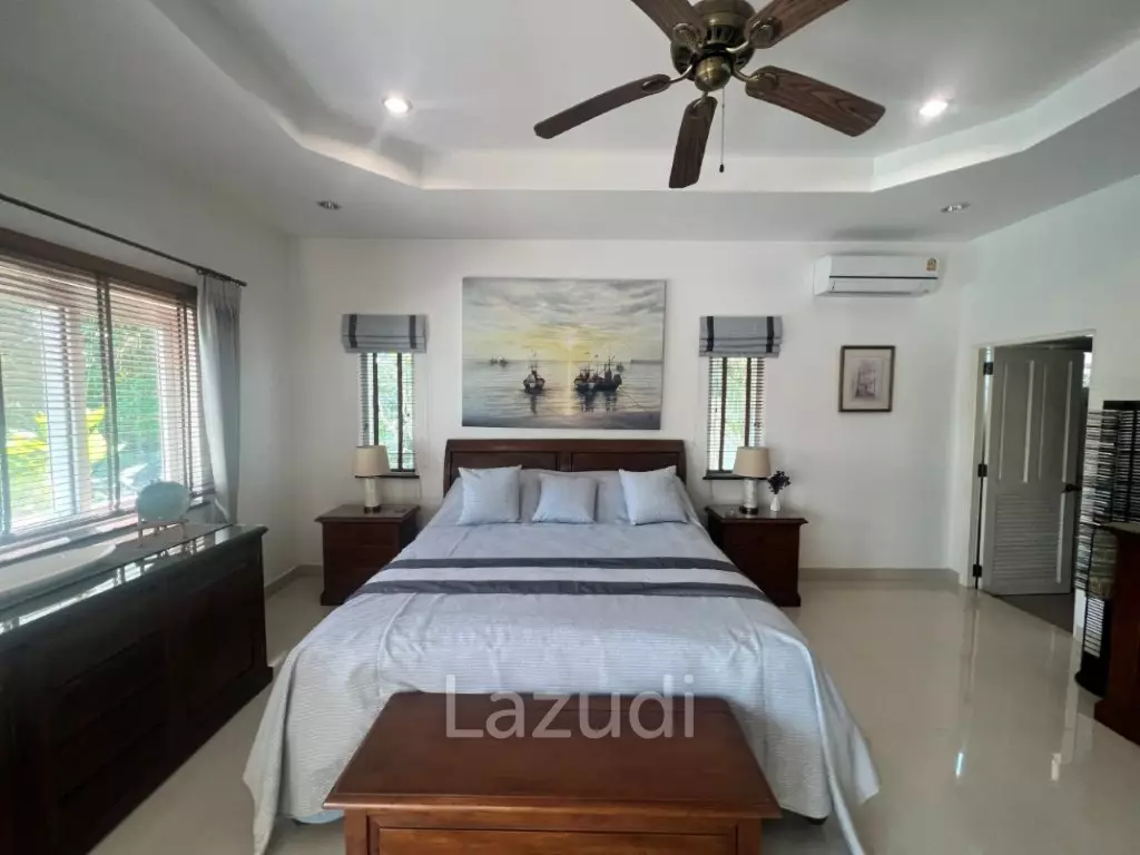 STUART PARK : Luxury 4 Bed Pool Villa on quiet corner plot