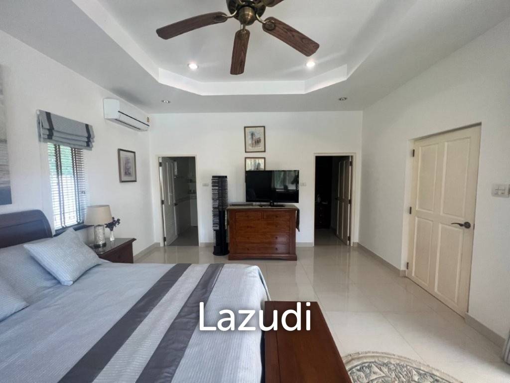 STUART PARK : Luxury 4 Bed Pool Villa on quiet corner plot