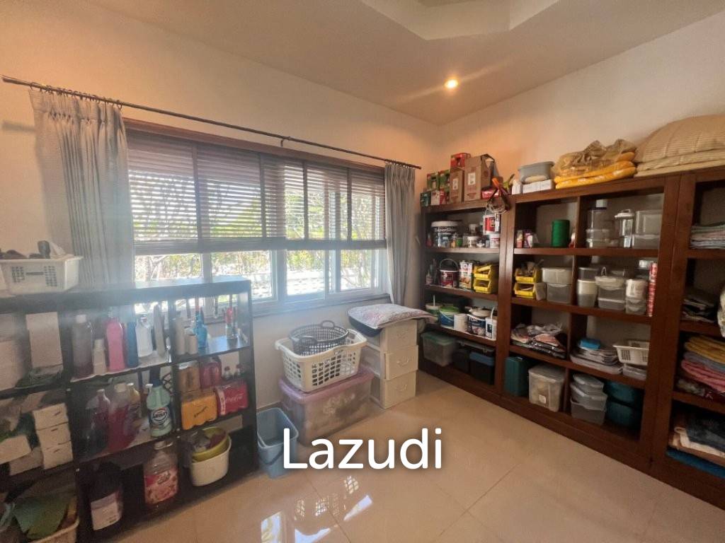 STUART PARK : Luxury 4 Bed Pool Villa on quiet corner plot