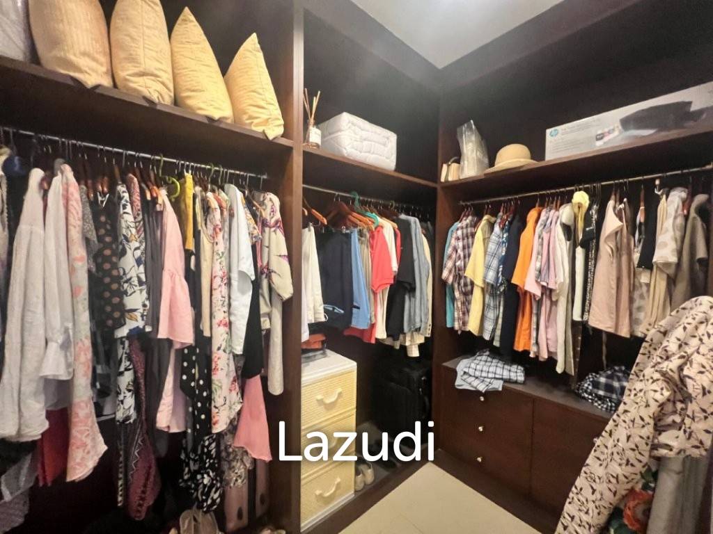 STUART PARK : Luxury 4 Bed Pool Villa on quiet corner plot