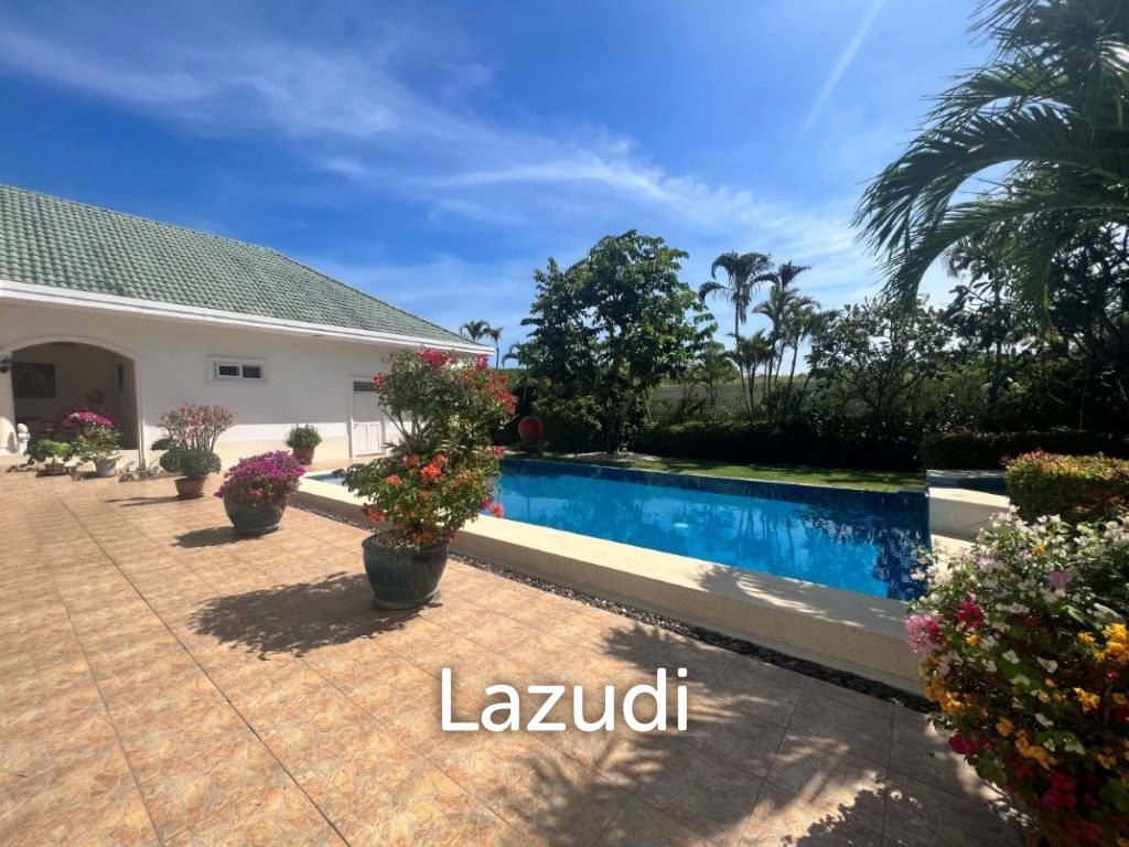 STUART PARK : Luxury 4 Bed Pool Villa on quiet corner plot