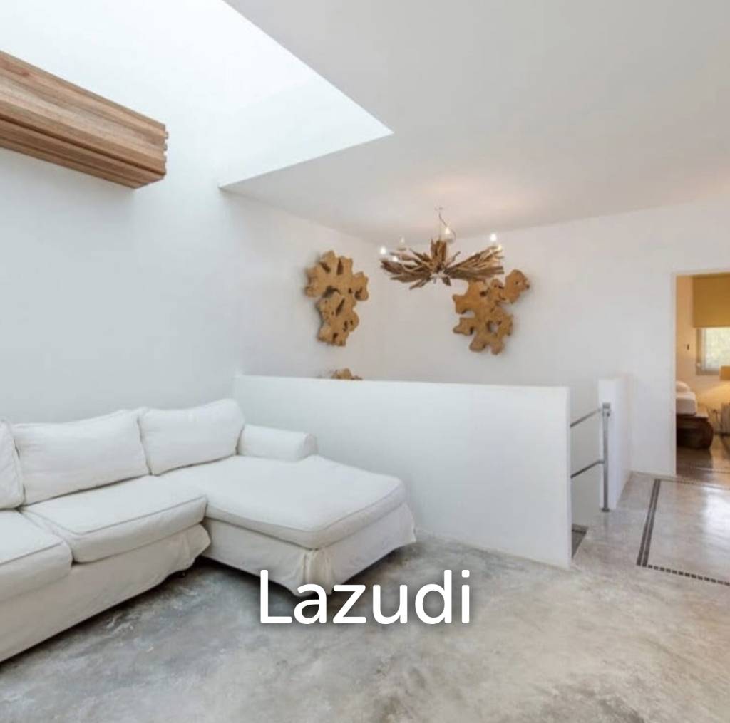 HIDEAWAY : Absolute beachfront 3 storey 2 bed pool villa