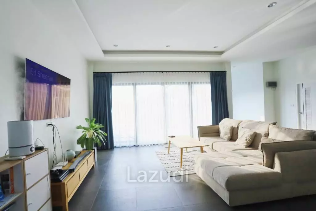 Best Deal!!! 3-Bedroom Villa with Pool in Sam Phraya, Cha-Am