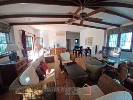SUMMERLAND VILLAGE : 3 bed private pool