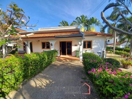 SUMMERLAND VILLAGE : 3 bed private pool