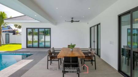 Highland Villas 3: 3 Bedroom Pool Villa with Guest House