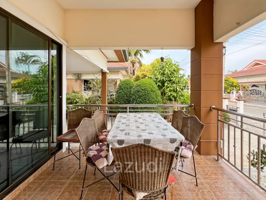 3 Bed 2 Bath Fully Furnished Villa with Pool in Baan Thai Village 2