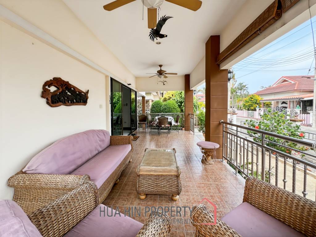 3 Bed 2 Bath Fully Furnished Villa with Pool in Baan Thai Village 2