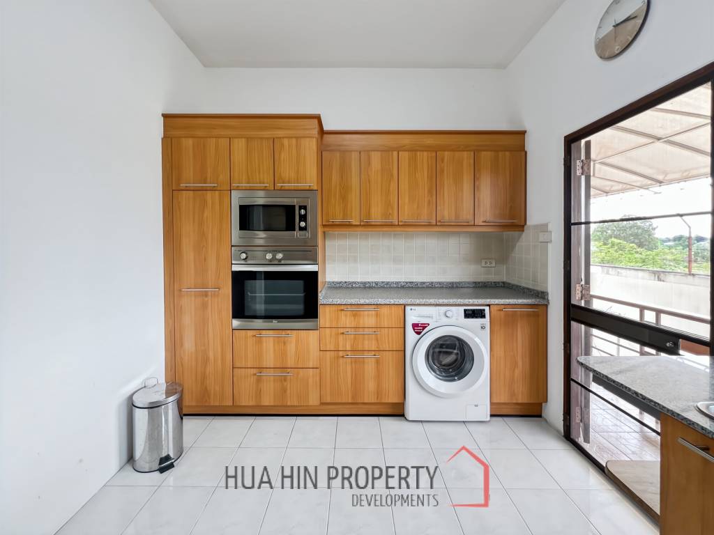 3 Bed 2 Bath Fully Furnished Villa with Pool in Baan Thai Village 2