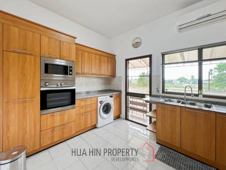 3 Bed 2 Bath Fully Furnished Villa with Pool in Baan Thai Village 2