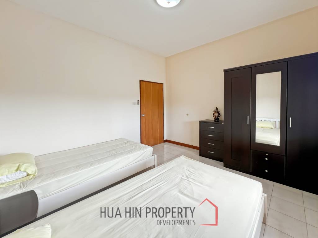 3 Bed 2 Bath Fully Furnished Villa with Pool in Baan Thai Village 2