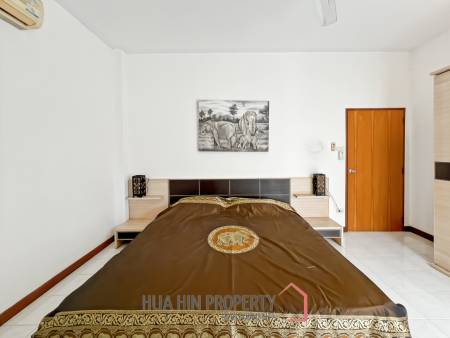 3 Bed 2 Bath Fully Furnished Villa with Pool in Baan Thai Village 2