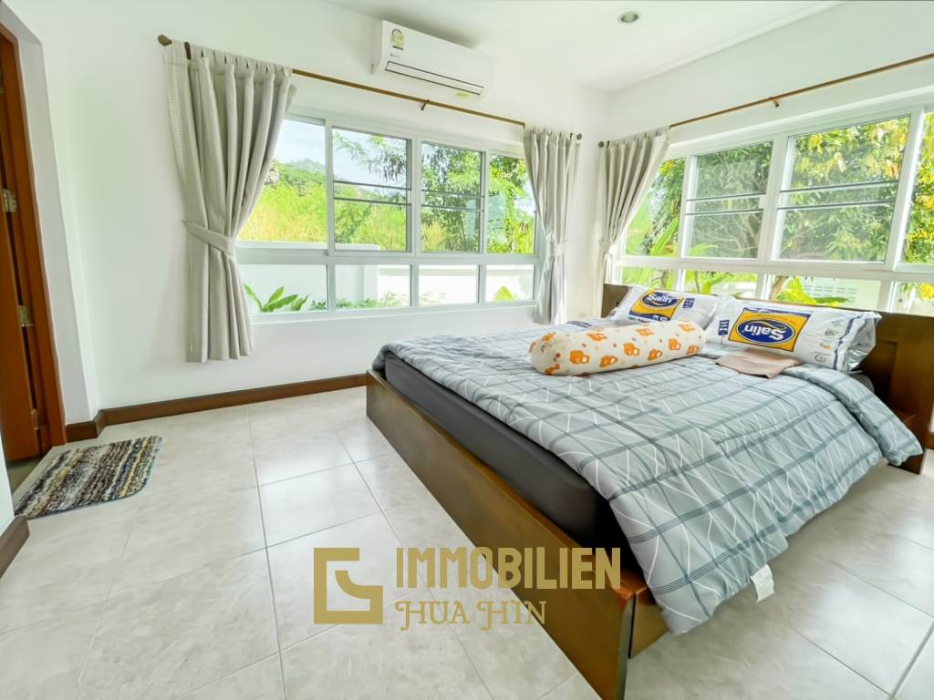 Hua Hin View: Luxueuse villa de 5 chambres avec piscine - à louer