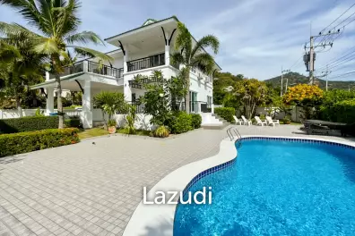 Luxurious 5-Bedroom Villa in Hua Hin View - For Rent