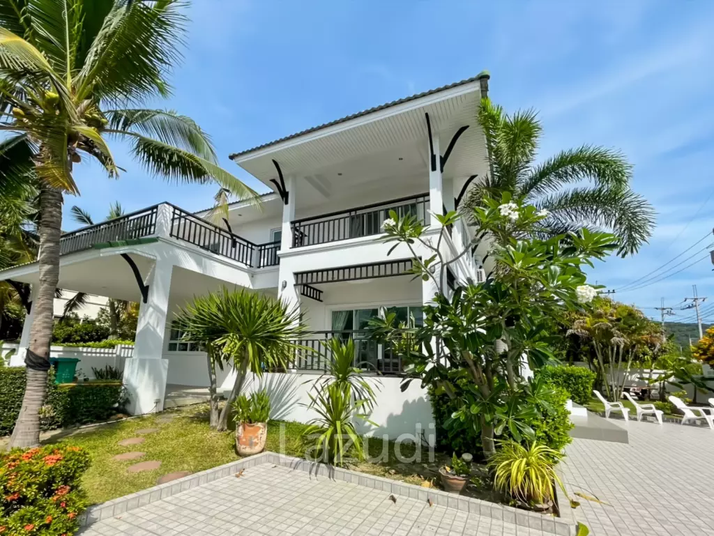 วิลล่า 5 ห้องนอนสุดหรูในโครงการ Hua Hin View ให้เช่า