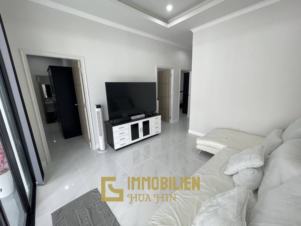 THE ZENT: Modern 3 Bed 2 Bath Villa