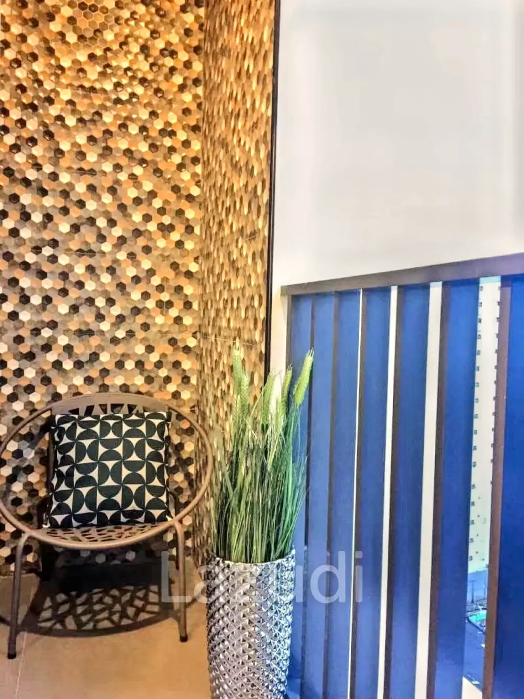 1 Bedroom 1 Bathroom 30 SQ.M M Thonglor 10