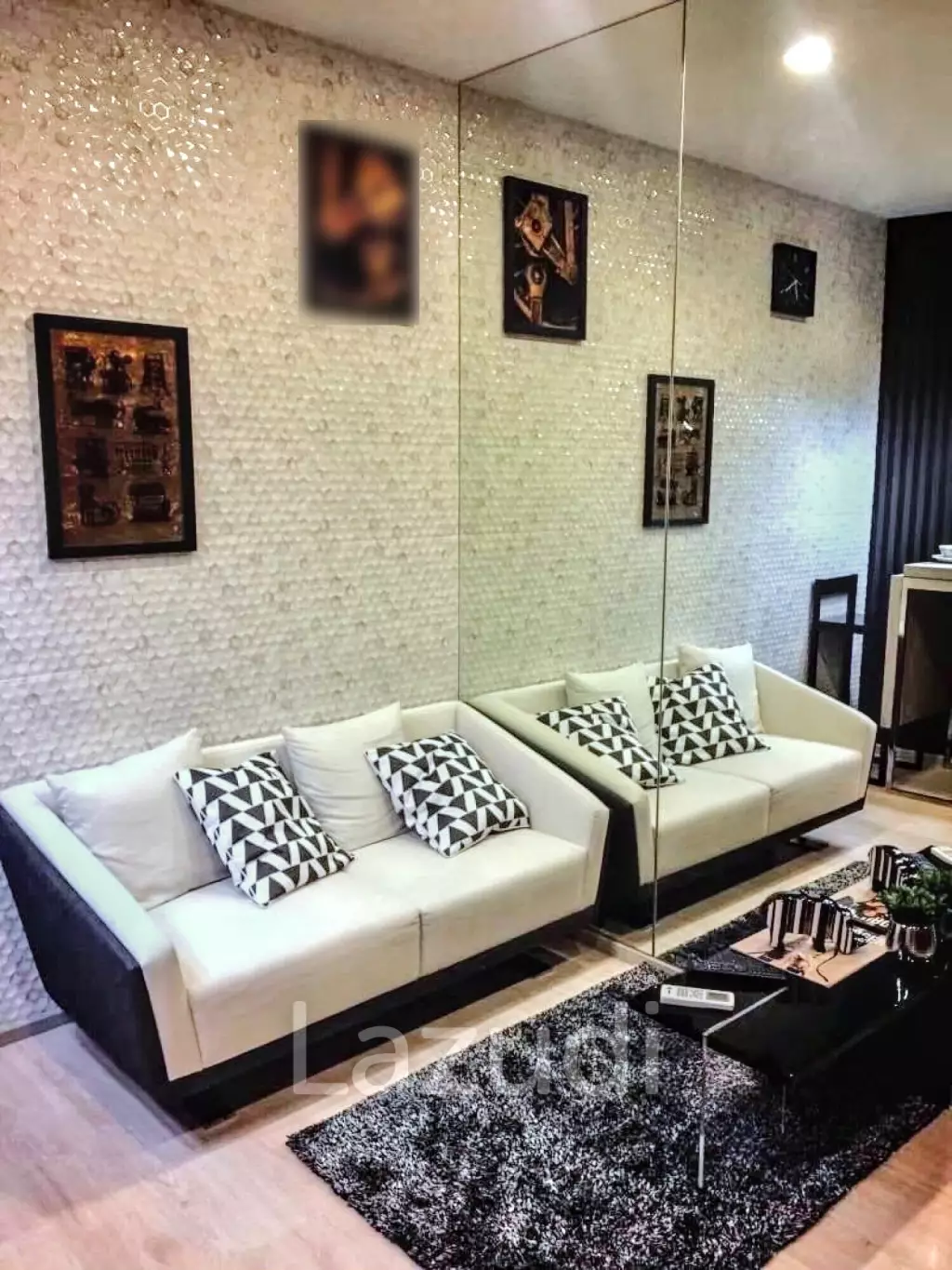 1 Bedroom 1 Bathroom 30 SQ.M M Thonglor 10