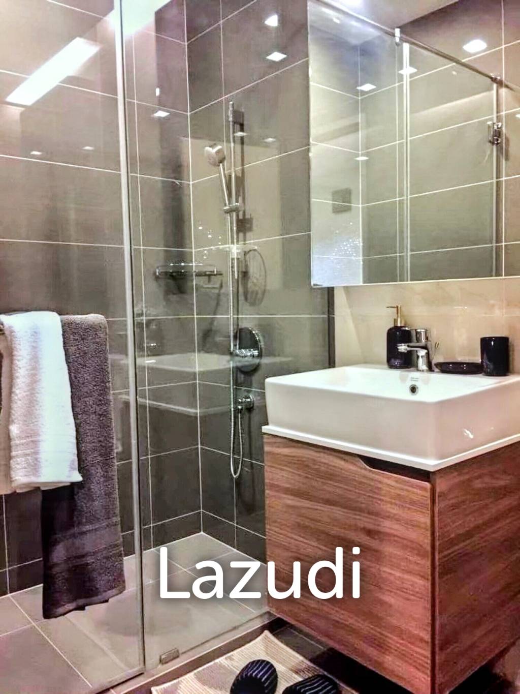 1 Bedroom 1 Bathroom 30 SQ.M M Thonglor 10