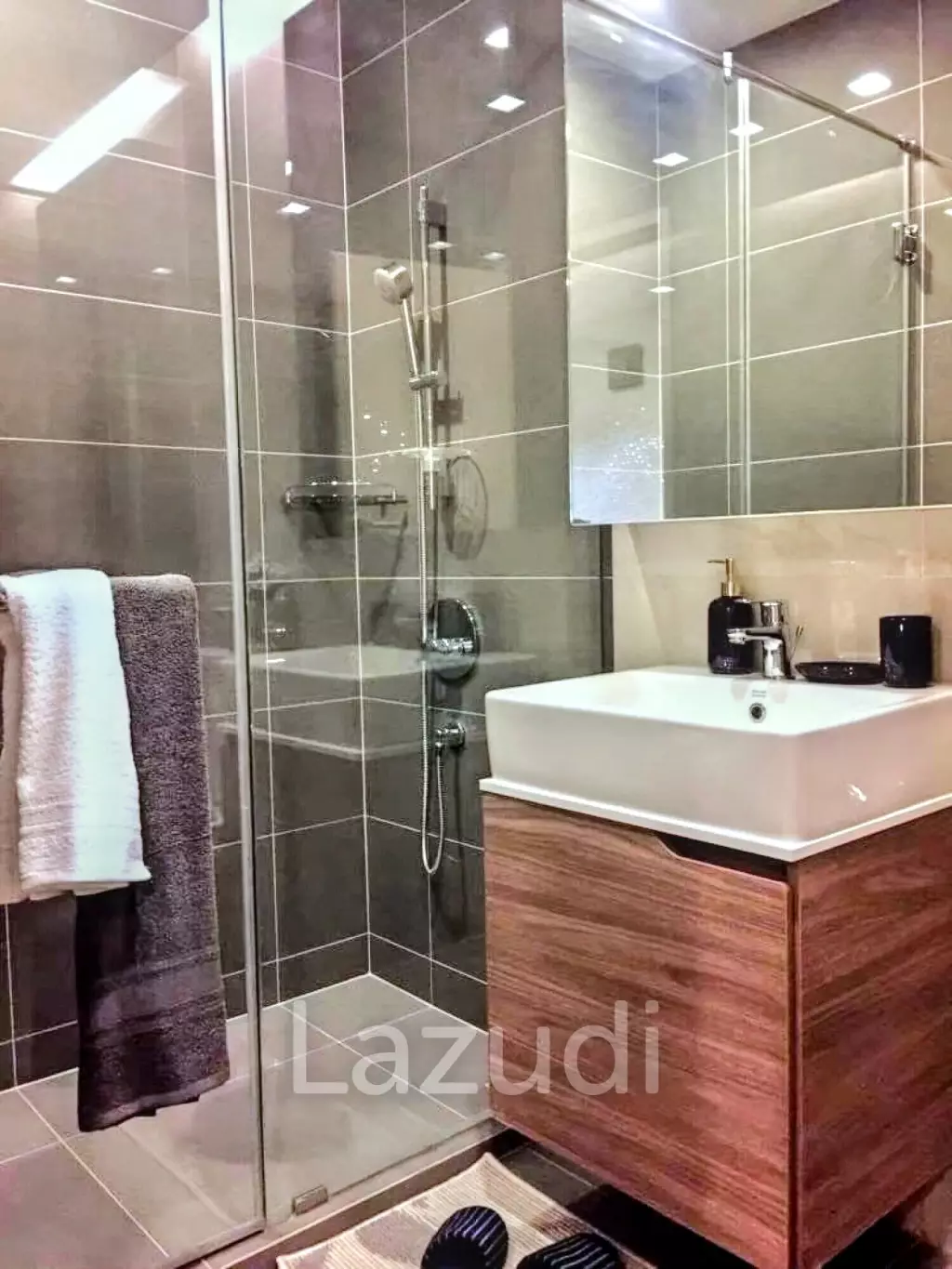 1 Bedroom 1 Bathroom 30 SQ.M M Thonglor 10