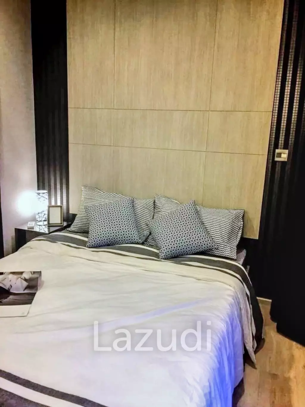 1 Bedroom 1 Bathroom 30 SQ.M M Thonglor 10