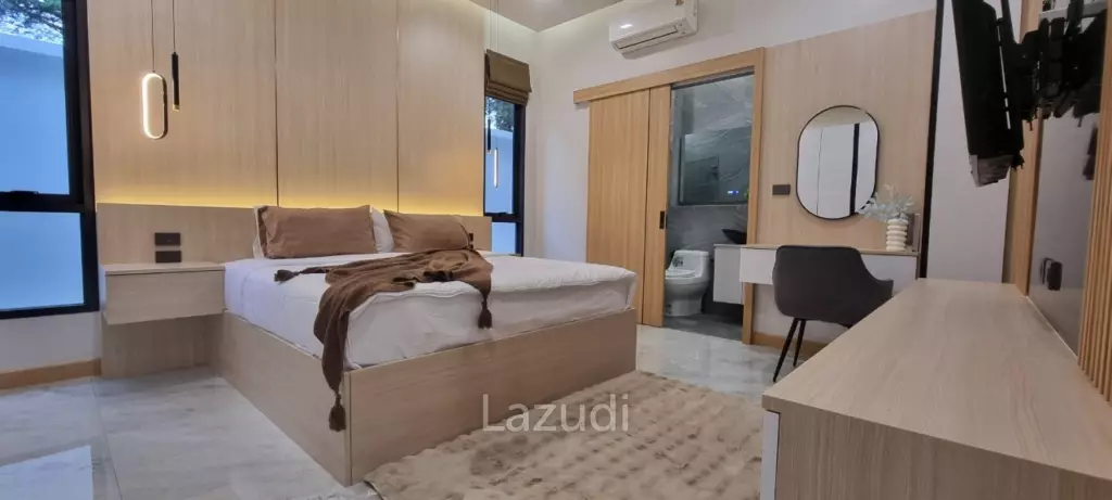 3 Bedrooms 4 Bathrooms 230 SQ.M. Pacific Lake