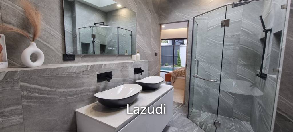 3 Bedrooms 4 Bathrooms 230 SQ.M. Pacific Lake