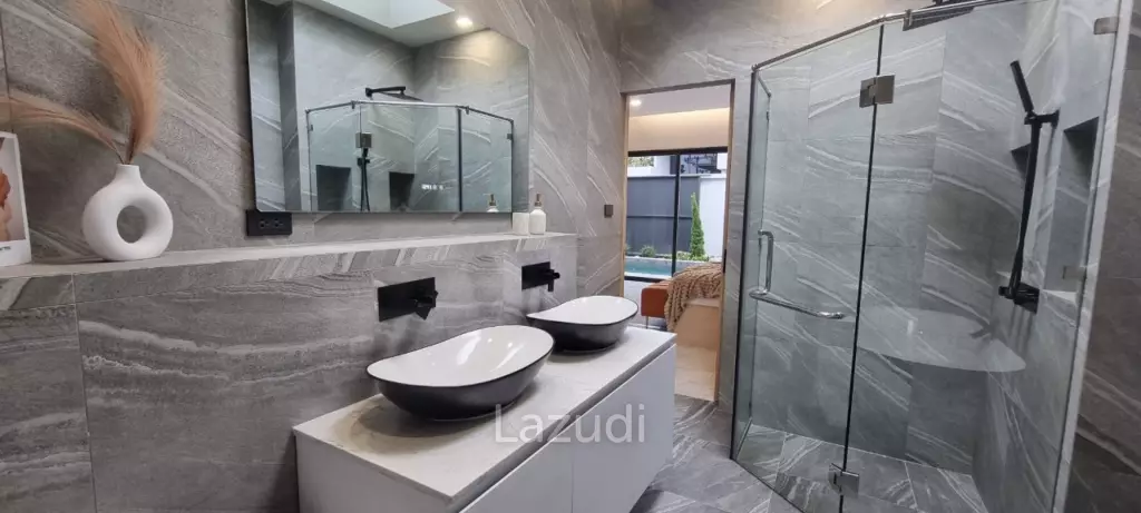 3 Bedrooms 4 Bathrooms 230 SQ.M. Pacific Lake