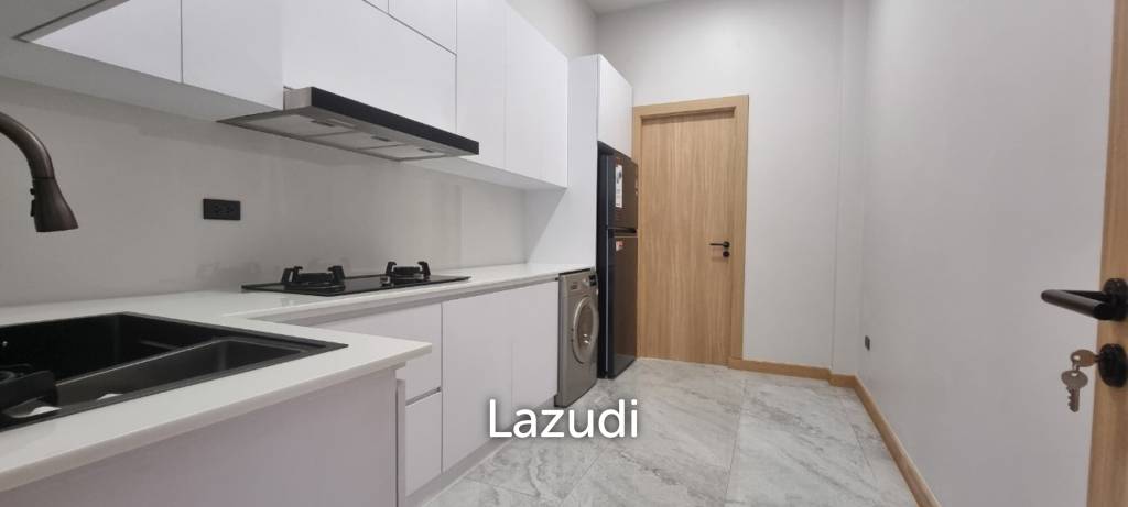 3 Bedrooms 4 Bathrooms 230 SQ.M. Pacific Lake
