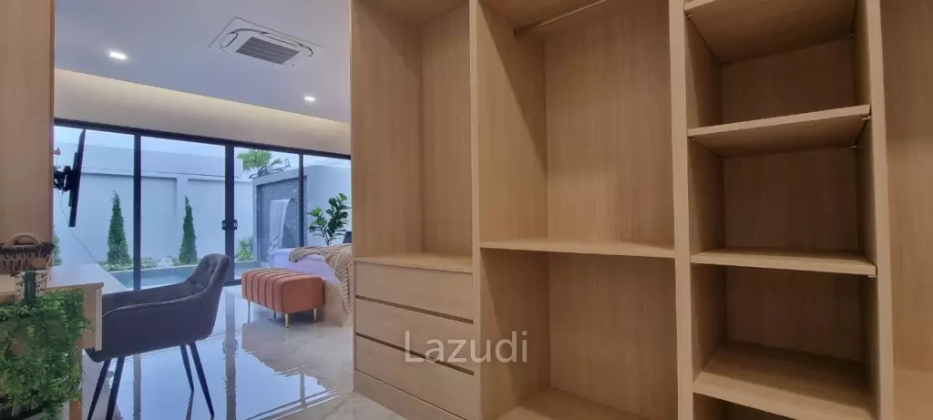 3 Bedrooms 4 Bathrooms 230 SQ.M. Pacific Lake