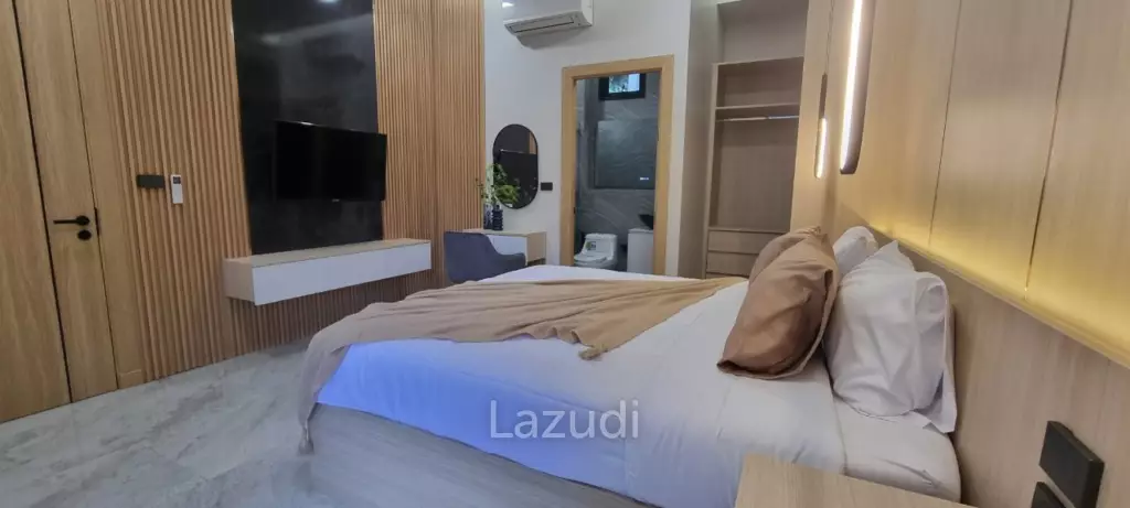 3 Bedrooms 4 Bathrooms 230 SQ.M. Pacific Lake