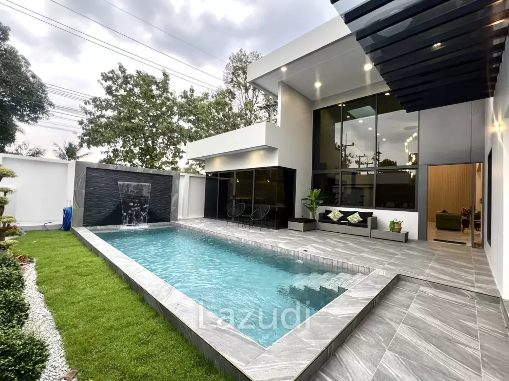 3 Bedrooms 4 Bathrooms 230 SQ.M. Pacific Lake