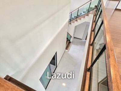 5 Bedrooms 6 Bathrooms 414 SQ.M The City Bangna