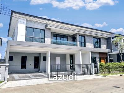 5 Bedrooms 6 Bathrooms 414 SQ.M The City Bangna
